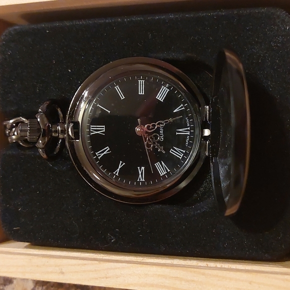 Pocket Watch - Picture 2 of 6